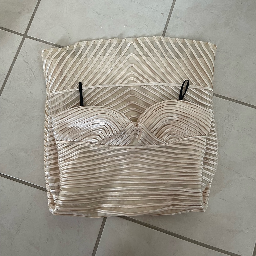 Bebe Beige strapless mini dress - Picture 5 of 5